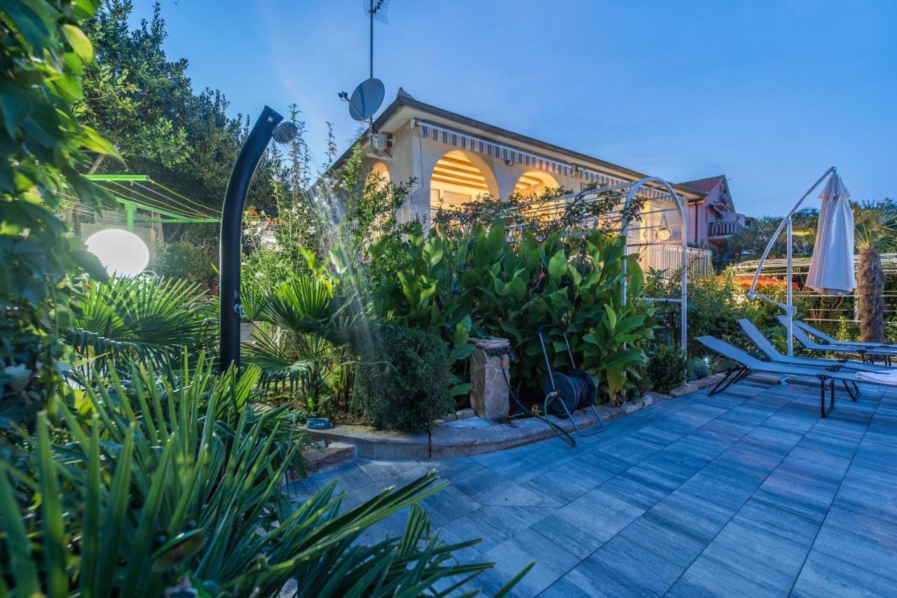 Villa Emilia Vodice Buitenkant foto